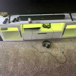 LED TV STAND 
