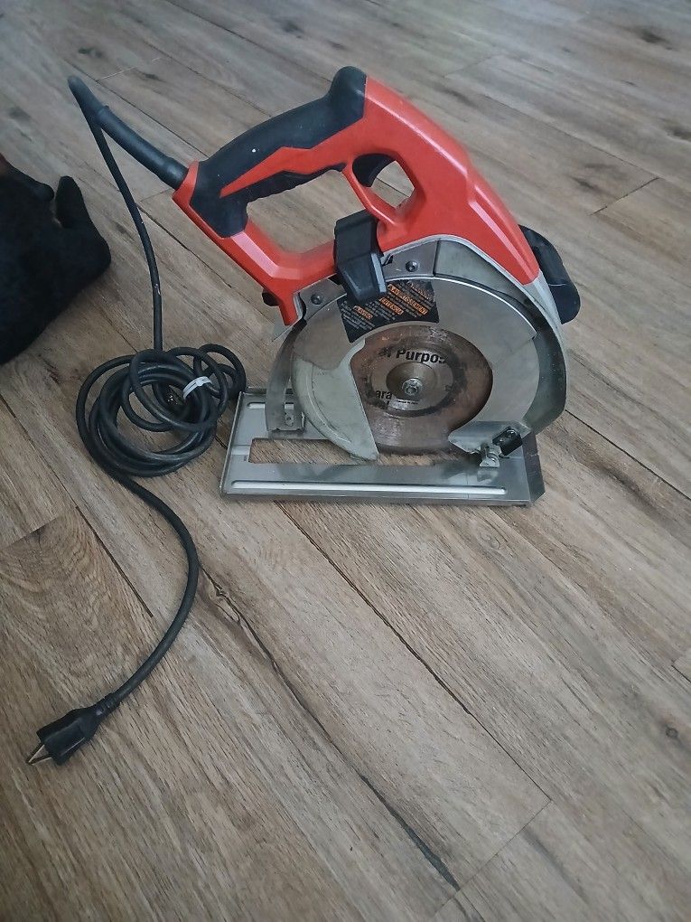 Milwaukee
15 Amp 8 in. Metal Cutting Circular Saw