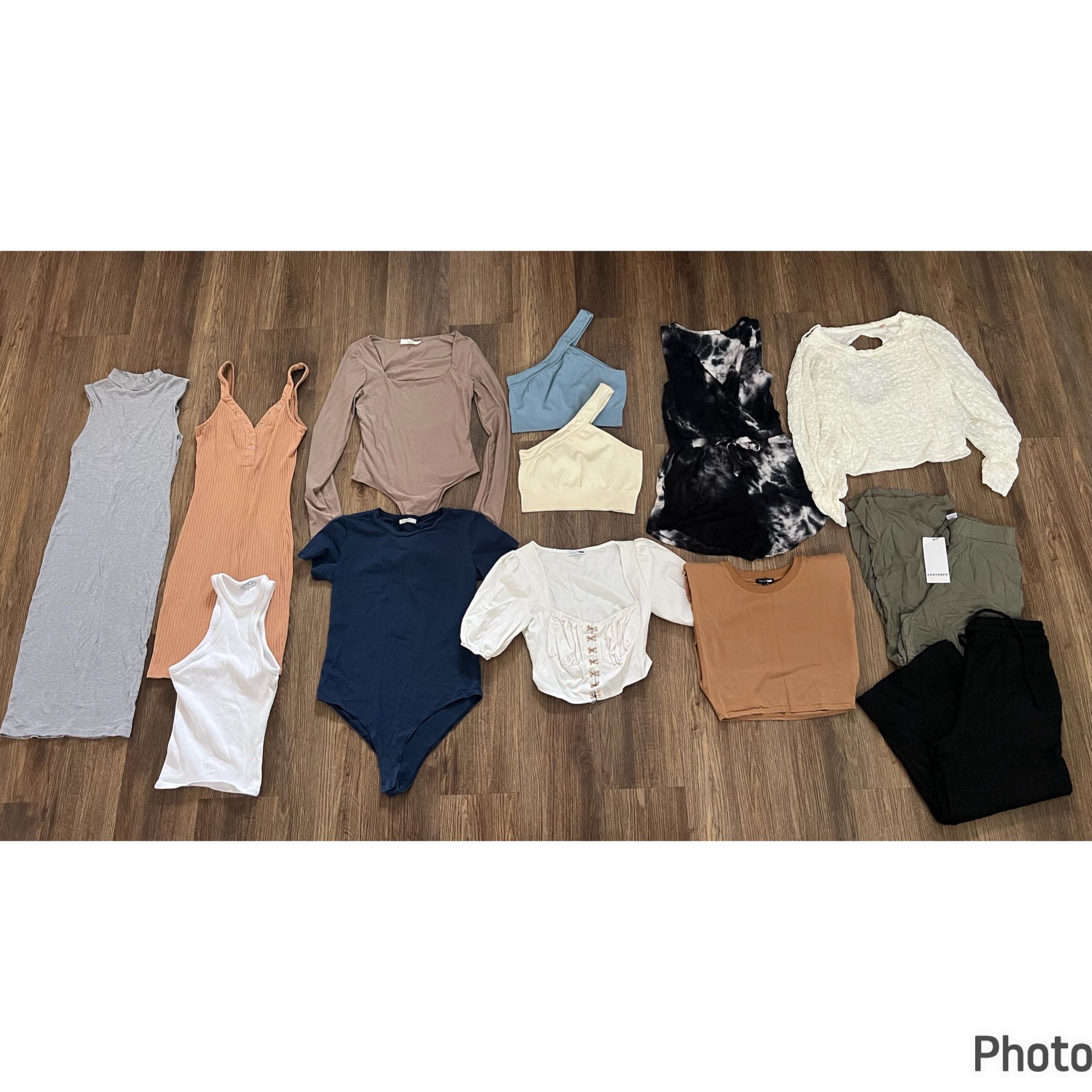 Small/medium, 13 Piece Women Clothing Bundle (fashion Nova, Free People & Zara)