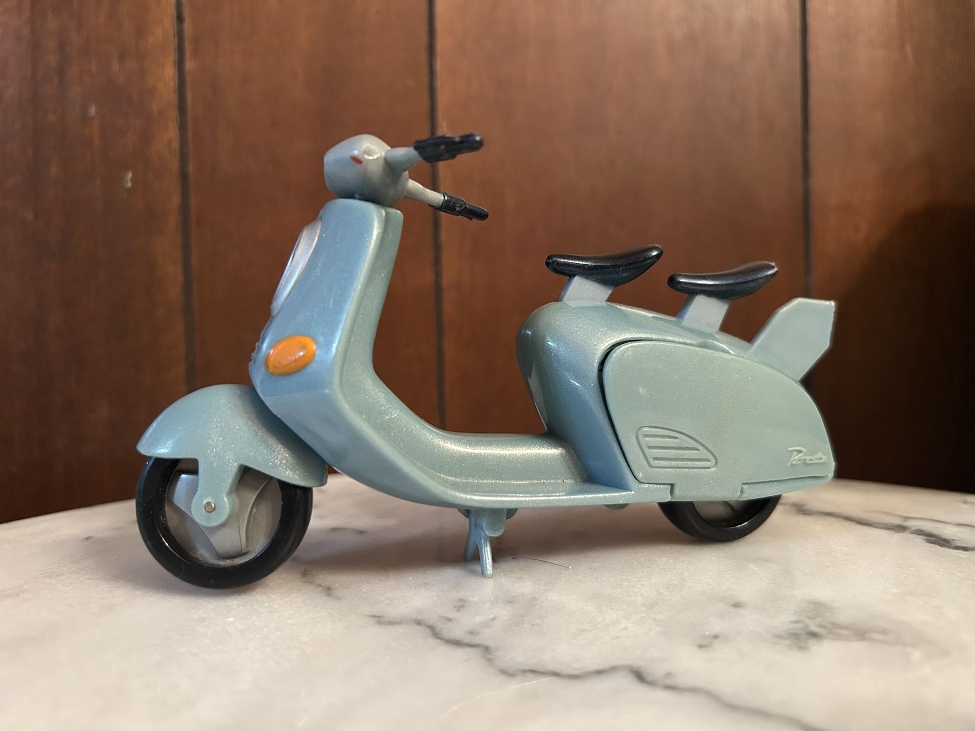 2002 Lil Bratz Vespa Scooter/ Moped