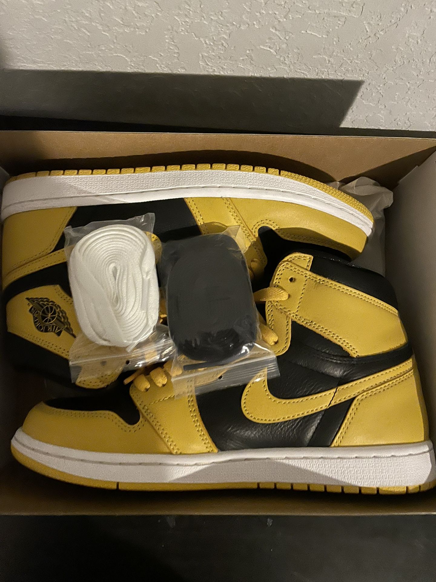 Jordan 1 Pollen Size 8 Men