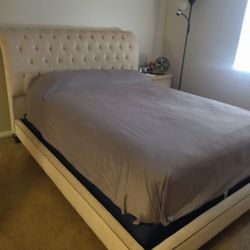  Queen Bed Frame With Mattress Comes With Box Spring
