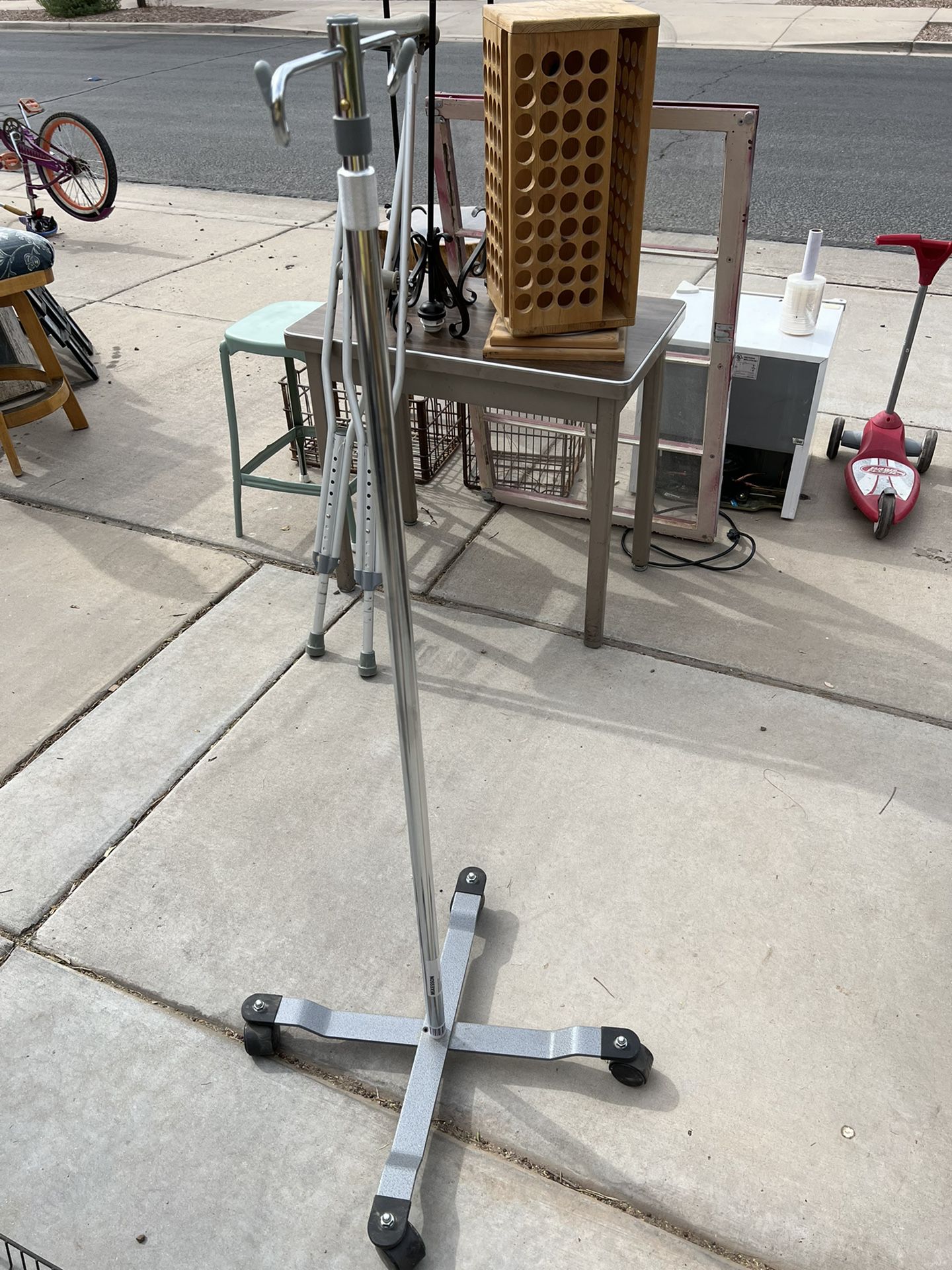 IV Stand On Wheels, High Quality, New! $25.00 OBO