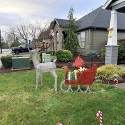 Santa Sleigh lawn Decoration 