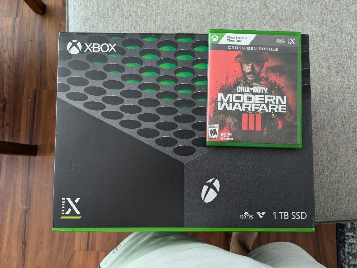 Xbox Series X With Original Box And CoD MW 3