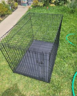 Dog crate