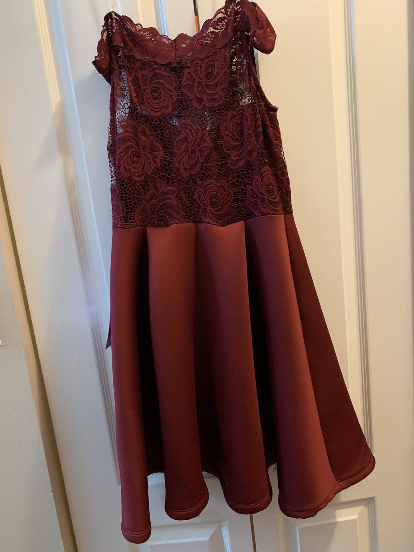 New Formal/Prom dress Size M