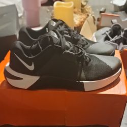Nike Black and White Low-Top Sneakers