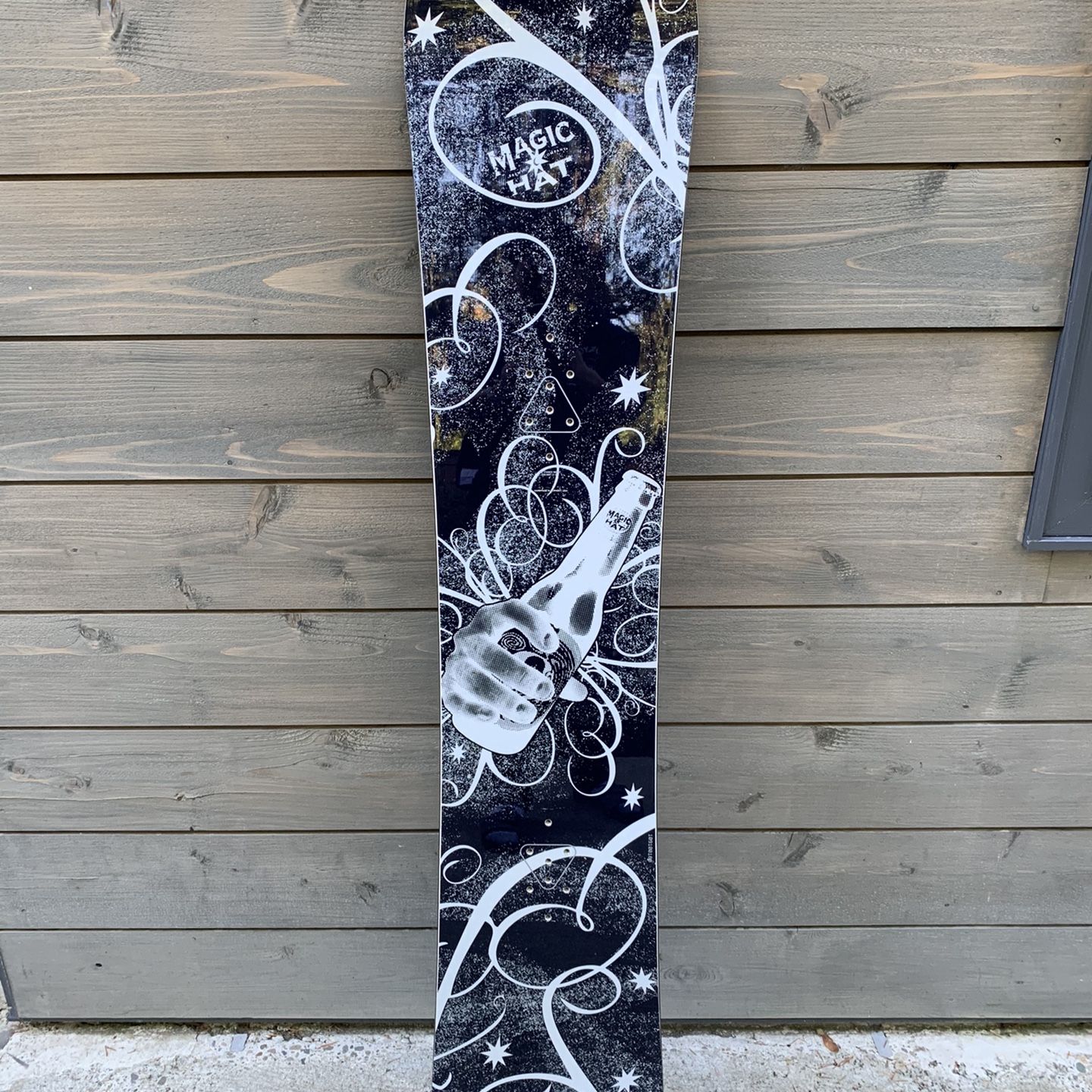 burton magic hat snowboard Family Tree Alekesam 2026 152W to for effortless fun and all Burton Cartographer Snowboard 154