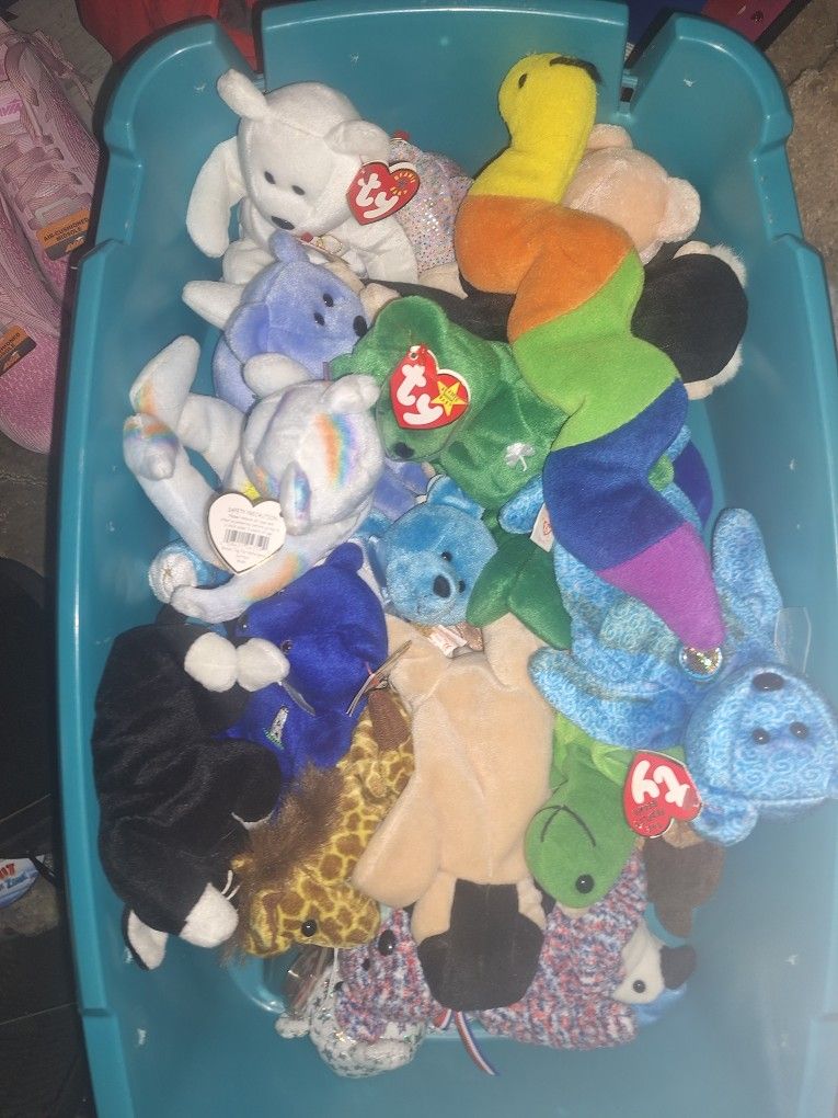 Beanie Babies. Alot Of Rare Retired Ones