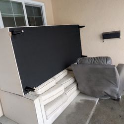 Free Sofa Set And Recliner