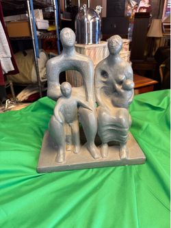 Austin productions, sculpture family of four