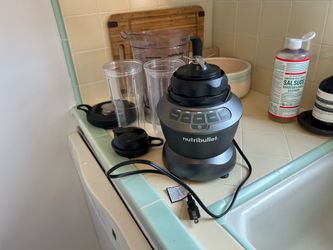 Nutri bullet with all the attachments