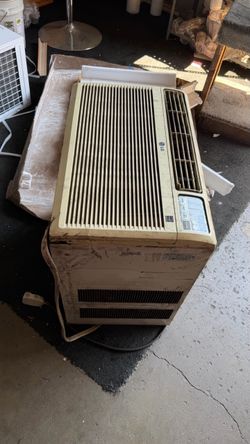 LG 15,000 BTU Window Air Conditioner w/ Remote - Works Great!