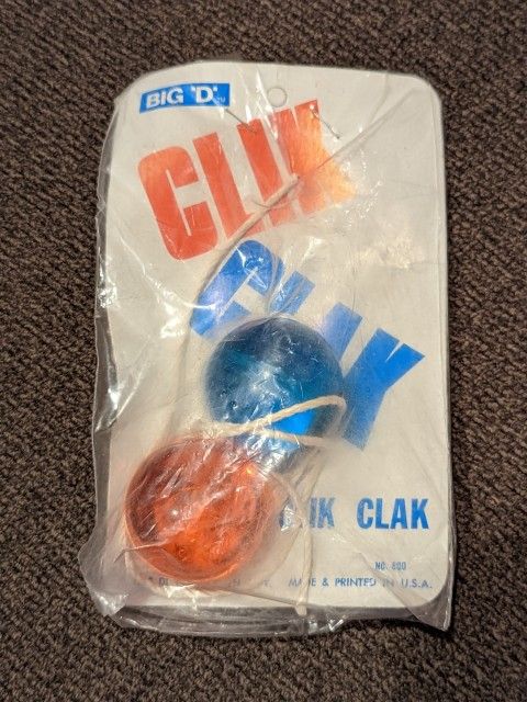 Vintage Klik Klacks Klackers Knockers Clic Clack Toys