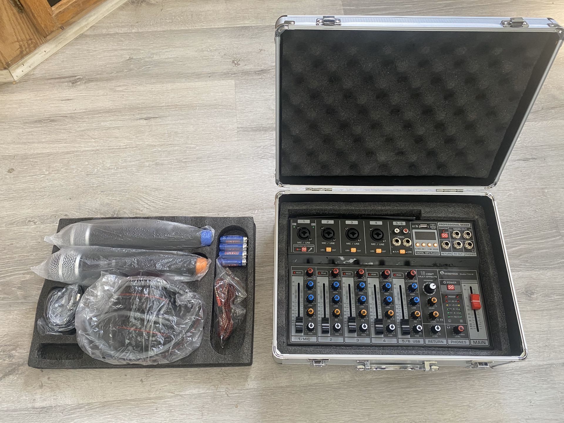 soundtrack pro audio studio 7 kit mixer for 100$