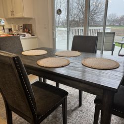 Dining set (4 chairs)