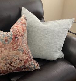 Throw Pillow Chambray Por Barn  26x26