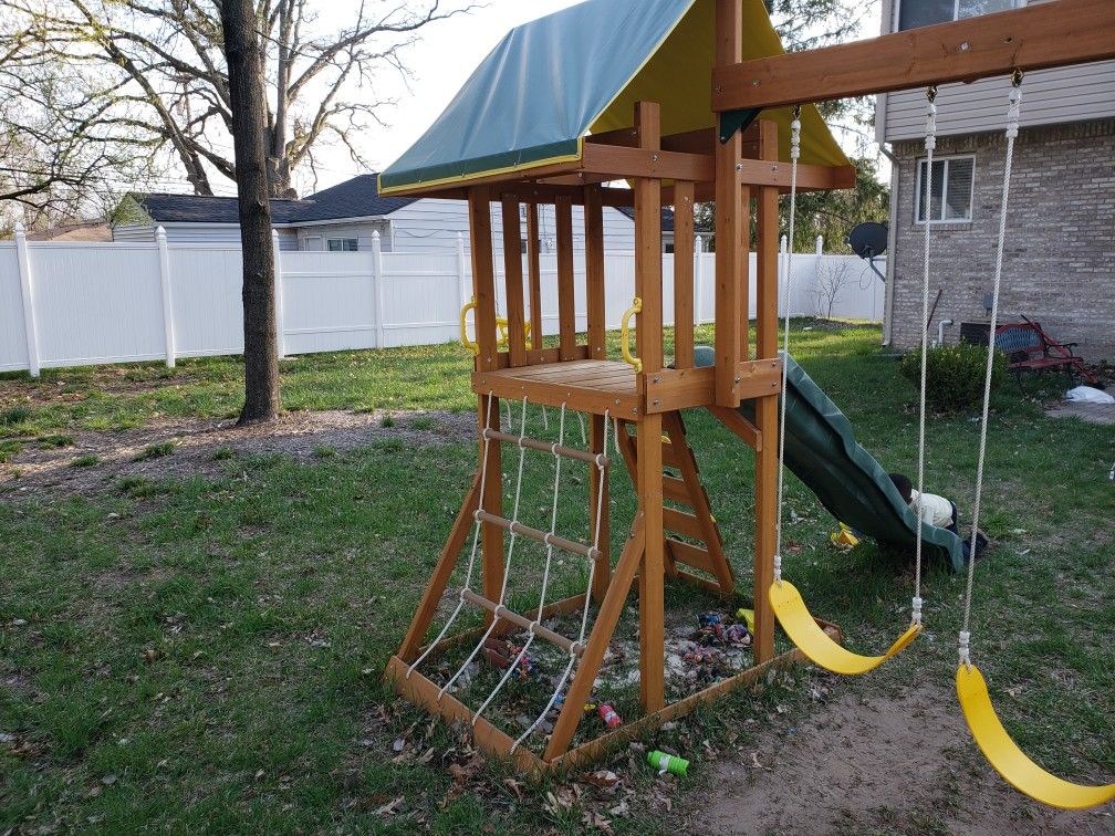 Swing set