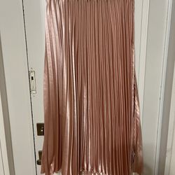 Pleated Pink Midi Skirt 
