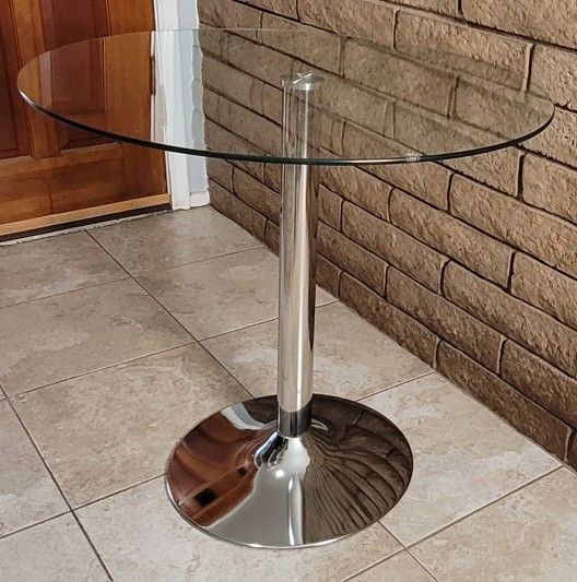 31" Round Glass Dining Table