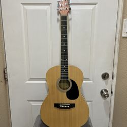 LIKE NEW KONA ACOUSTIC GUITAR WITH BACKPACK STYLE GIG BAG!