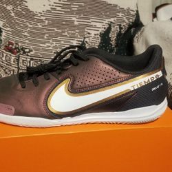 Nike Tiempo legend 9 Academy indoor Size 9.5