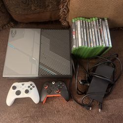 Xbox One 1 Terabyte 13 Games 2 Controllers