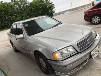 mercedes C230 year 2000