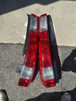 05-06 Honda Cr-v taillights