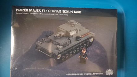 Brickmania Panzer IV Ausf. F1 German Medium Tank Set
