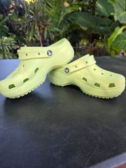Crocs Classic Platform Clogs Lime Green