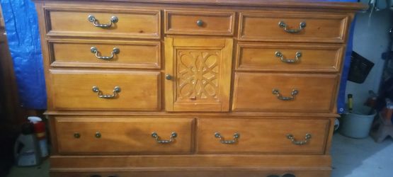 Bedroom Set Solid Wood 4-piece OBO