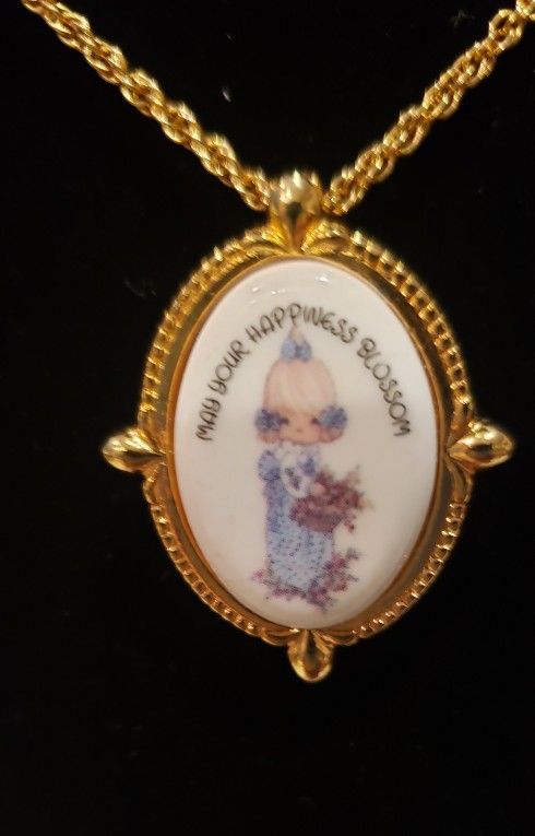 VINTAGE 1999 PRECIOUS MOMENTS PIN PENDEN