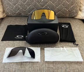 Oakley Sutro lite