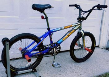 20" Mongoose Hoop D Team Freestyle BMX Bike
