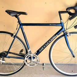 Cannondale 56cm Road Bike - Lightweight - Nice Condition