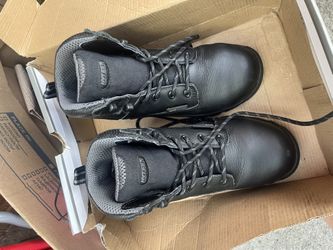 Hytest Safety Footwear Size 5