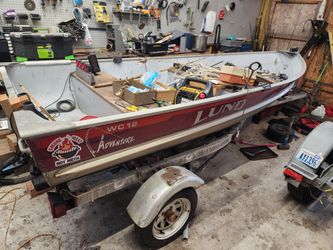 12' Aluminum Lund Boat