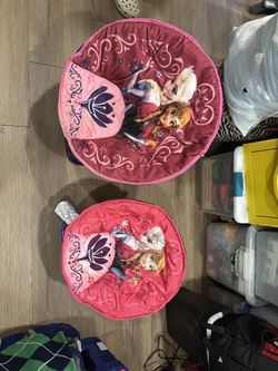 2 child chairs
