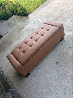 Walnut Ottoman w/storage