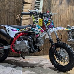XPro X11 110cc Gas Pit Bike Dirt Bike