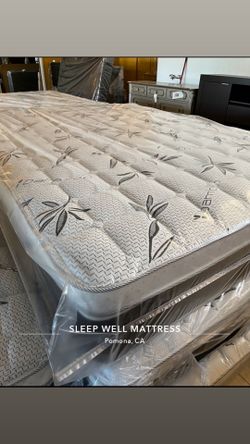 Queen size pillow top mattress