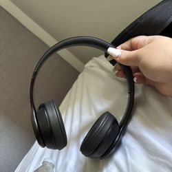 Beats Solo 4