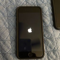 iPhone SE Unlocked