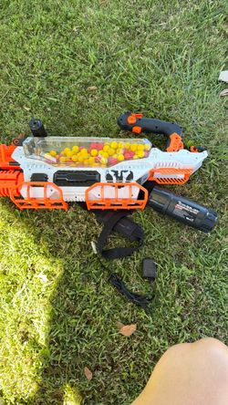 NERF Rival Blaster Rechargeable Battery Yellow Foam Balls Strap Charger