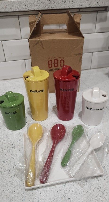 Summer BBQ Condiment Set (New in Box)