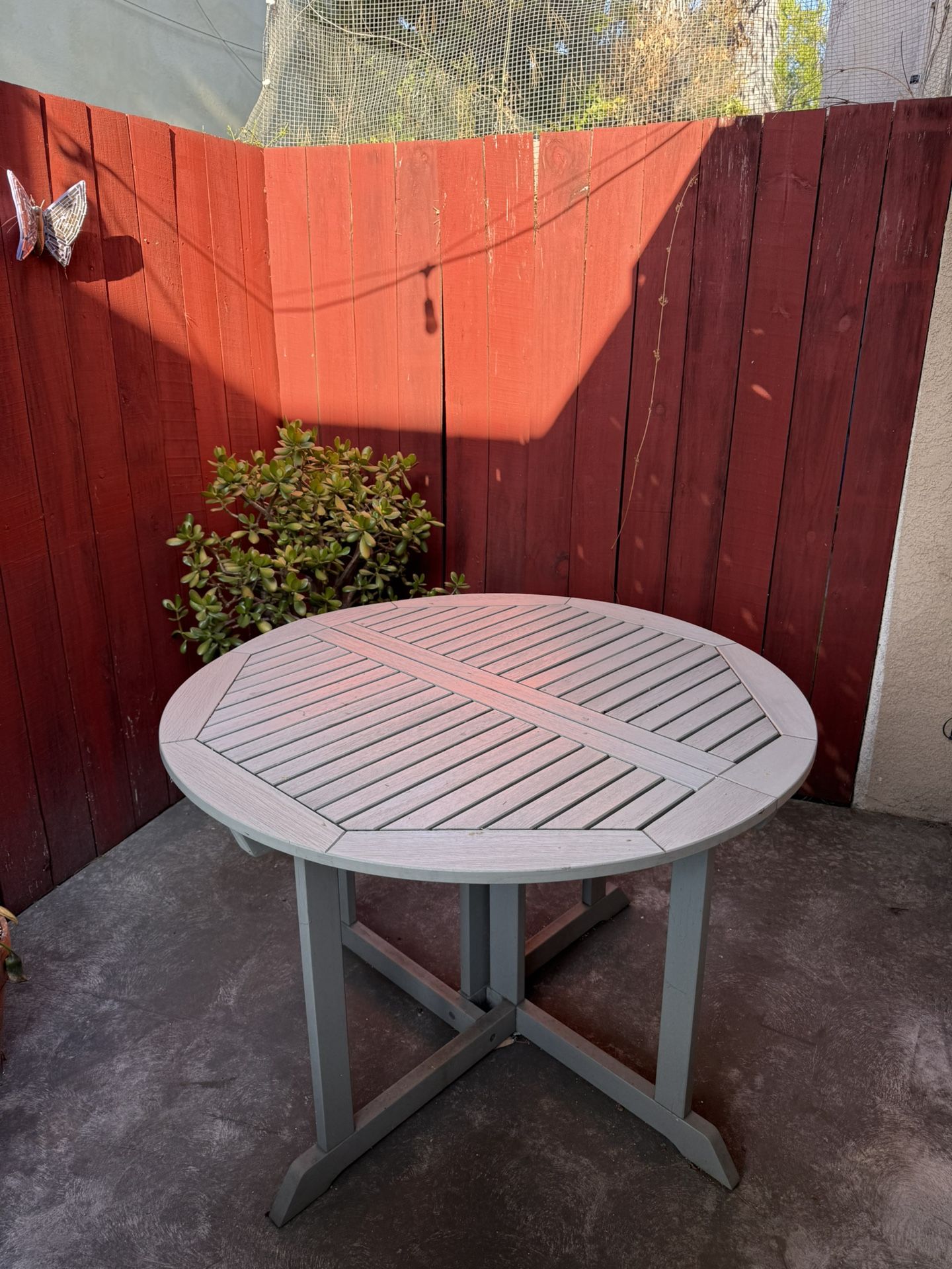 Round Outdoor Table