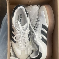 Adidas Sambae  9 1/2 Women 