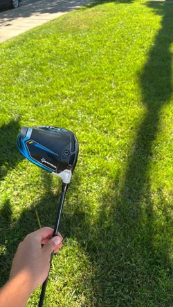 Taylor made sim2 max driver 10.5 degree